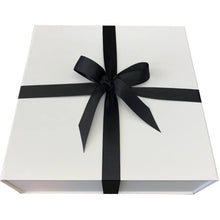 Load image into Gallery viewer, Xmas Cheer Gift Box
